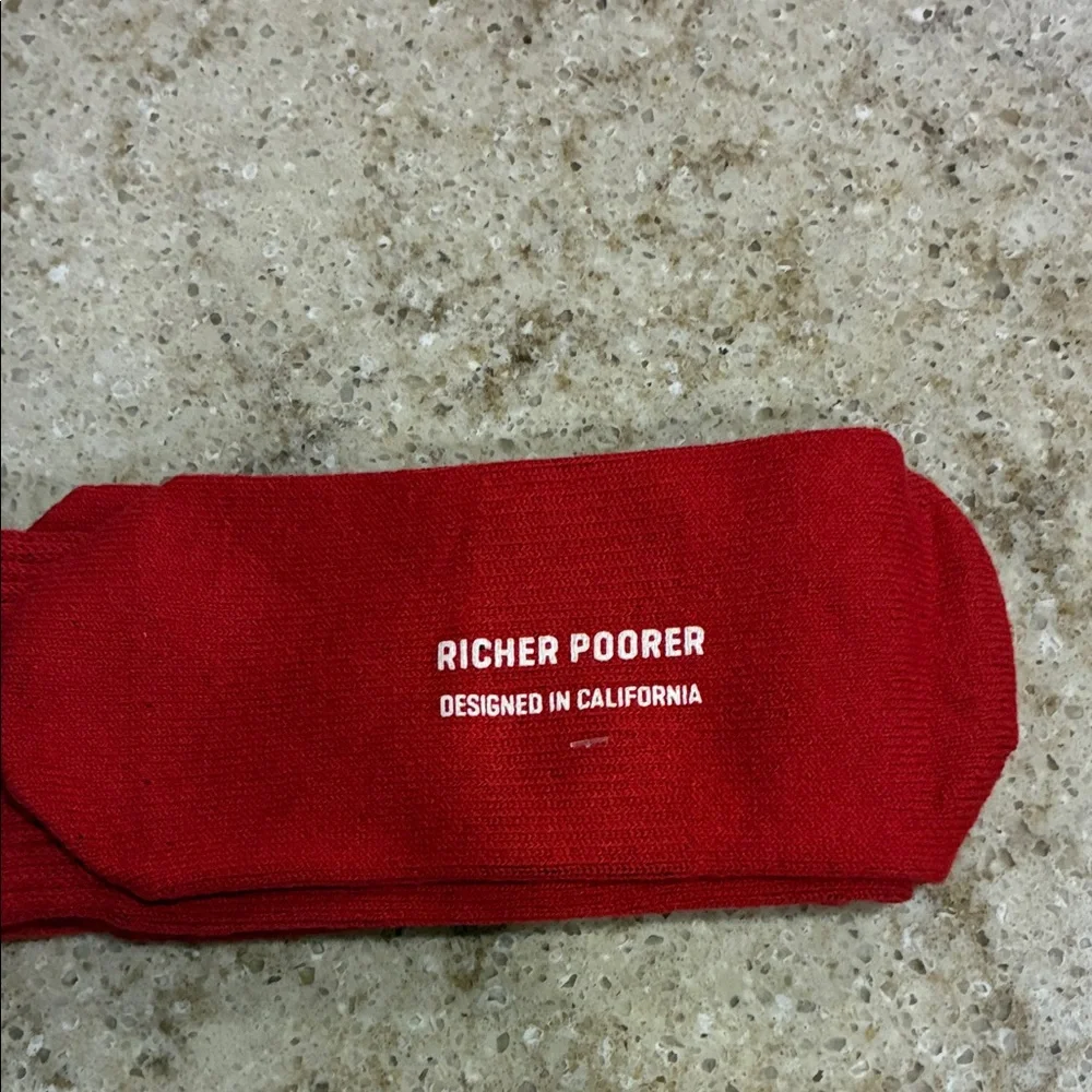 NWOT Richer Poorer Cotton Vibrant Red Socks with ‘Stay Warm’ on the Bottom